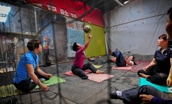 Disabled players team enjoys volleyball