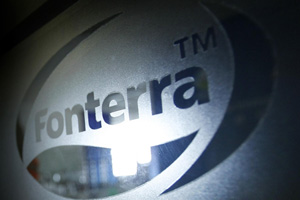 Fonterra apologizes for milk powder scare