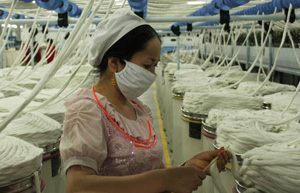 China struggling to meet demand for cotton