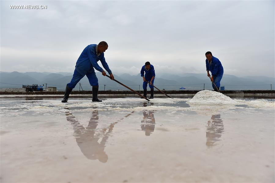 Salt Lake of Yuncheng restarts production in N China's Shanxi