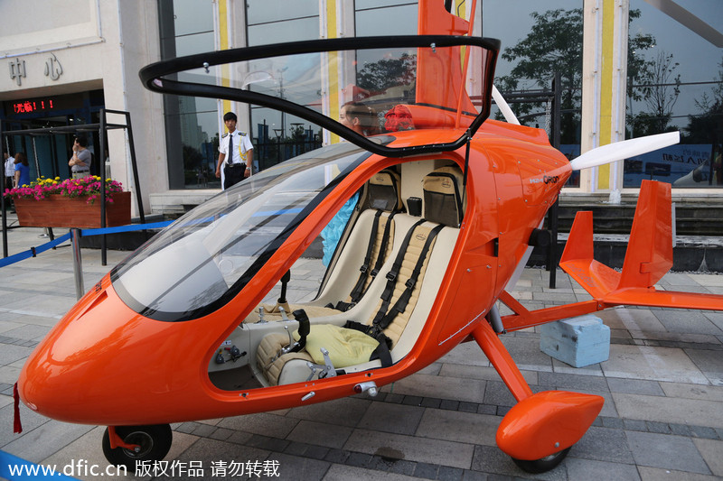 Property developer uses helicopters and models for promotion