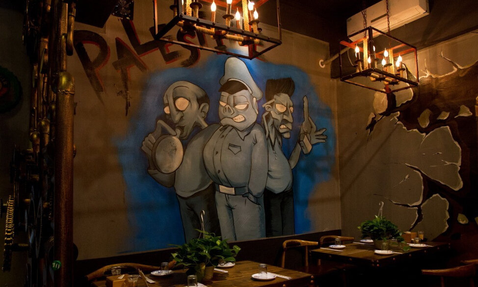 Prison-themed restaurant opens in Jilin