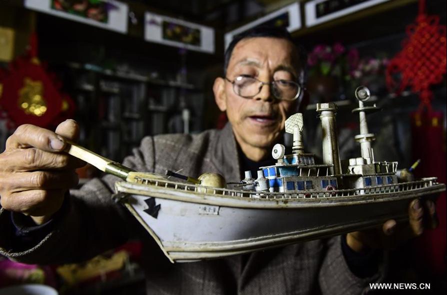 A 62-year-old fan on model making