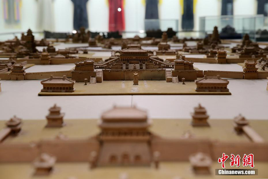 Brick miniature of ancient palace on display in Xi'an