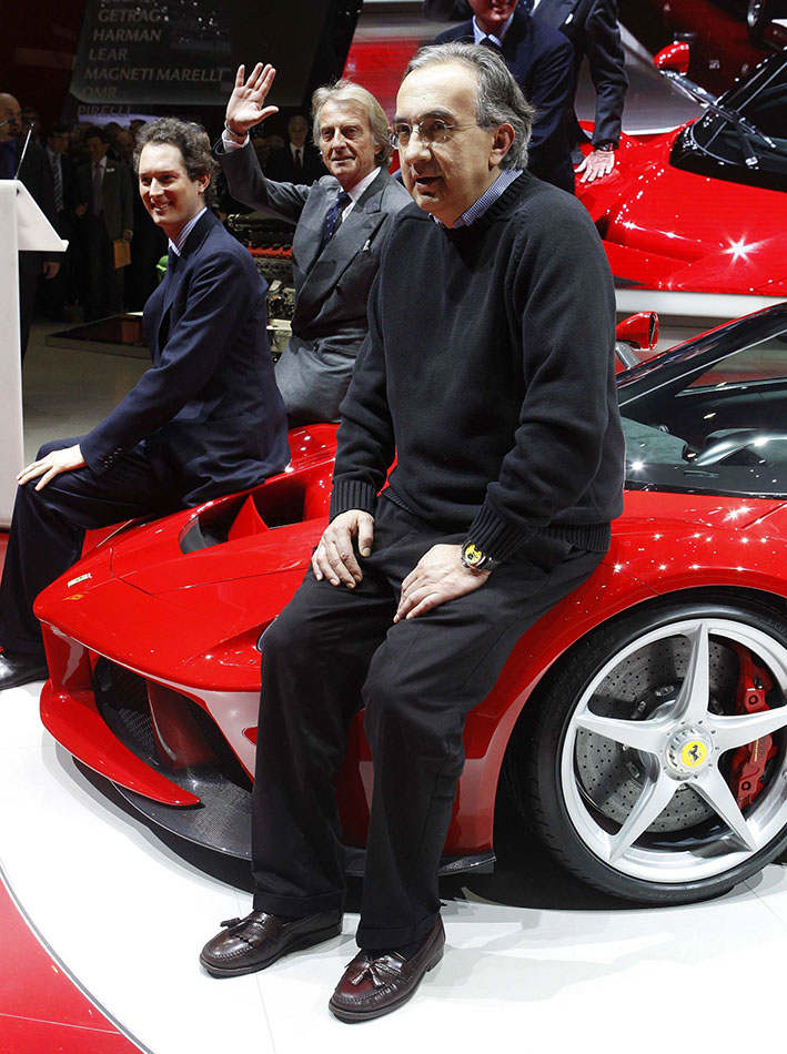 New LaFerrari hybrid debuts at Geneva auto show