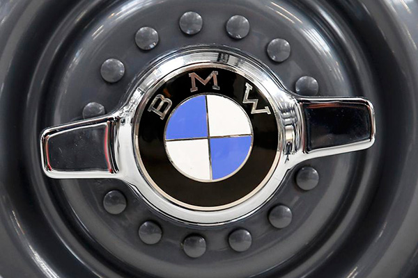 BMW to develop driverless car technology with Intel, Mobileye