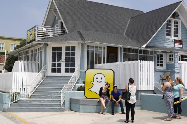 Alibaba's stake in Snapchat may buoy mobile portfolio