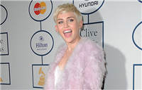 Miley Cyrus hospitalized and cancels show