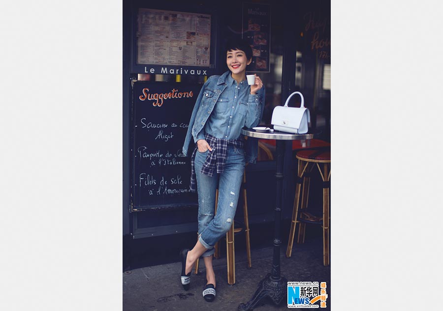 Wang Ou takes street shots in Paris