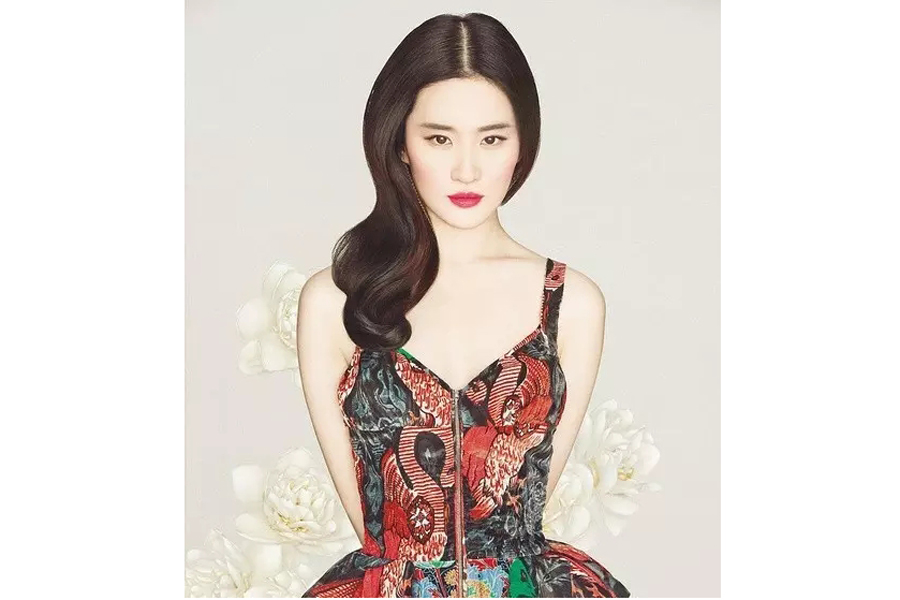 Female celebrities featured in Chinese-style fashion photos