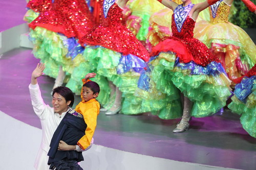 Tibetan orphans from quake zone show up at Expo opening