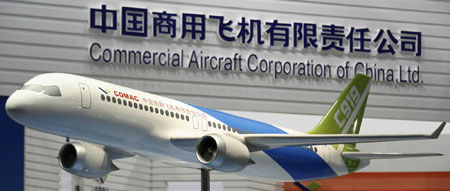 China displays mockup of home-grown jetliner C919