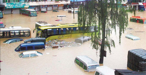 Downpour displaces thousands in Chongqing