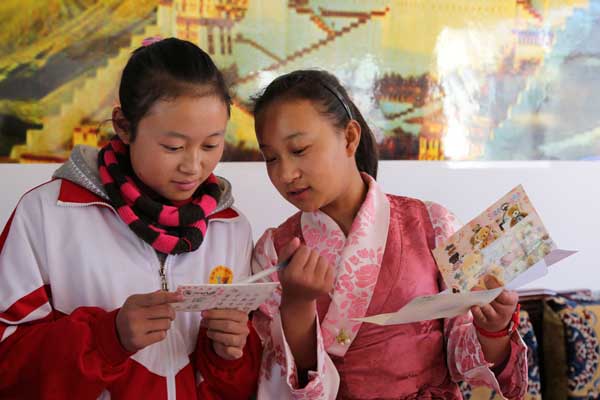 Tibet school finds that pairings remove barriers