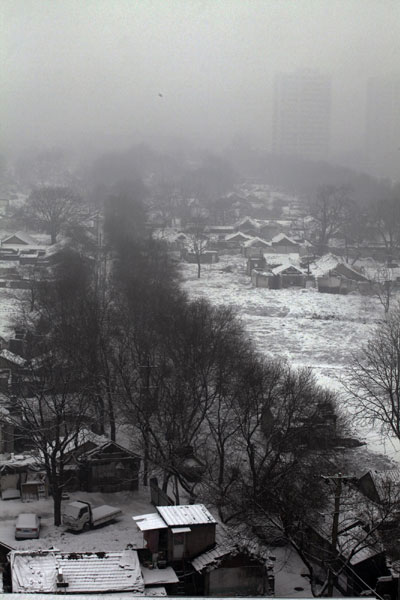 Snow in Beijing affects traffic