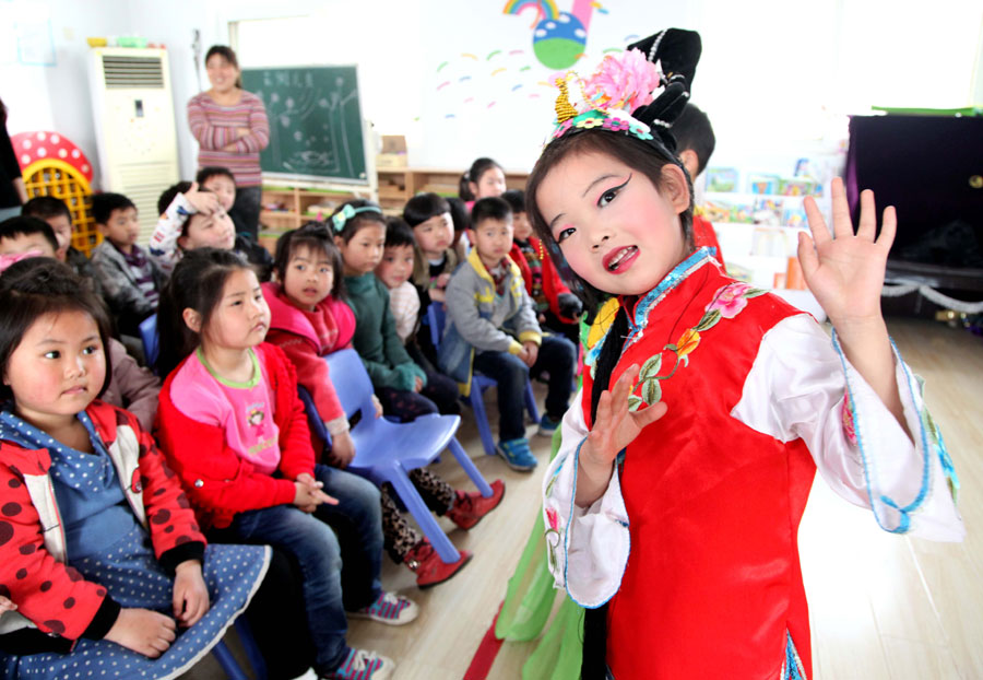 Children showcase Chinese culture