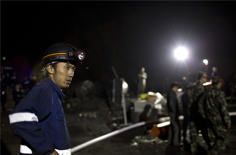 Racing against time for rescue in Yunnan mine flood