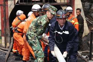 Racing against time for rescue in Yunnan mine flood