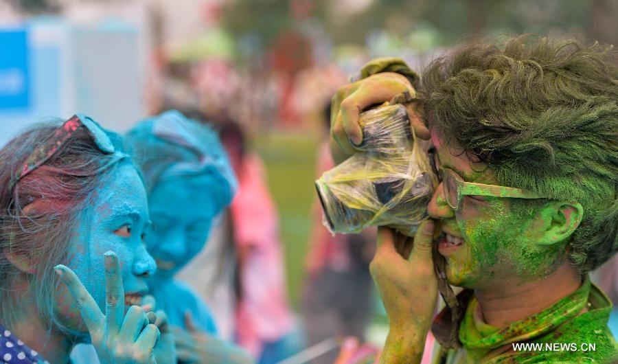 Spotlights of color run in Changsha