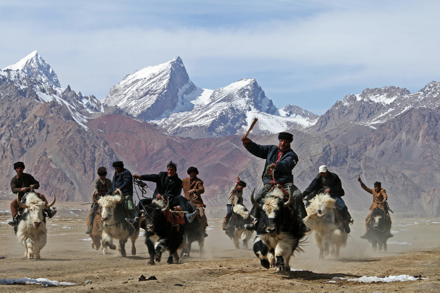 Ethnic Tajik life through the lens of a soldier (Part II)