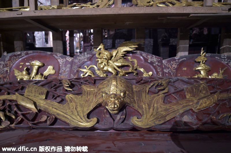 Man collects 150 Ming-and-Qing-dynasty beds