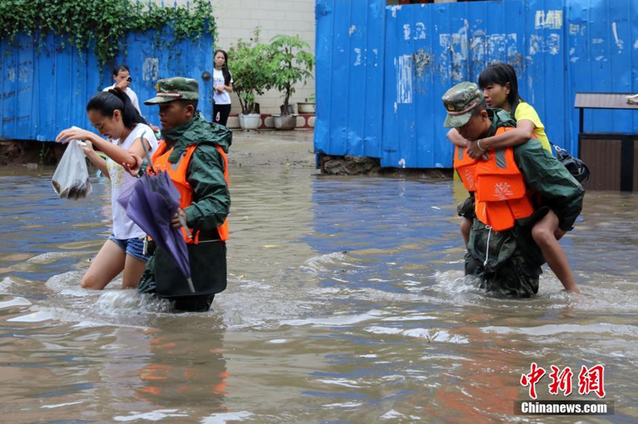 200 evacuated after floods in SW China