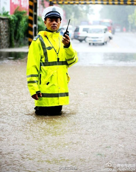 Torrential rain brings chaos to Central China