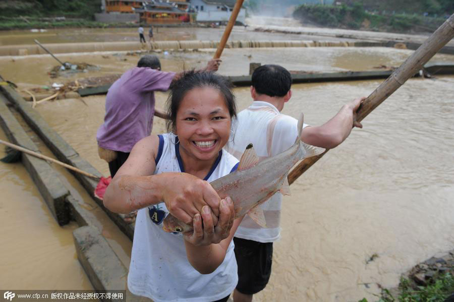 Bonus catch of the day for amateur fishermen