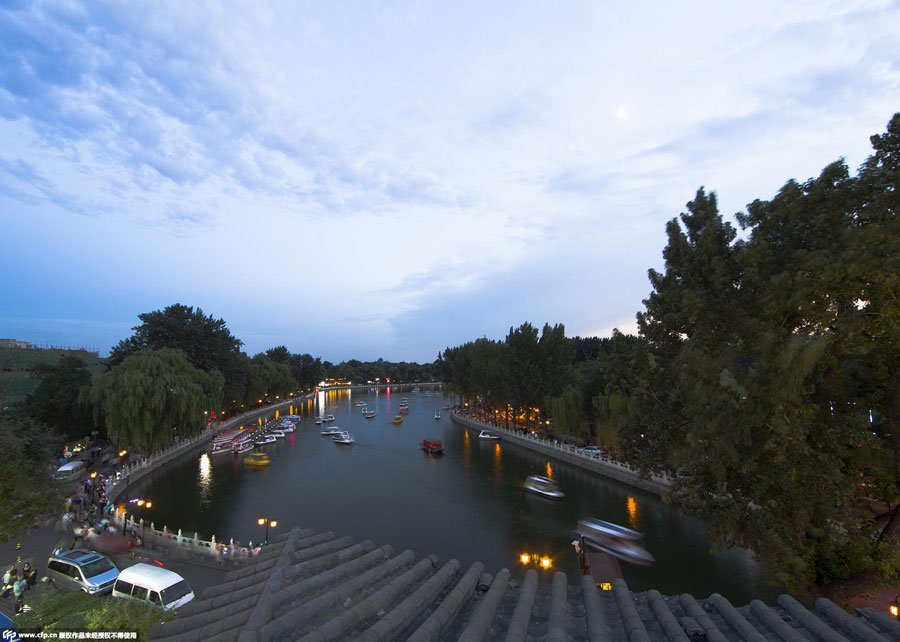 Clear blue sky reveals Beijing's beauty