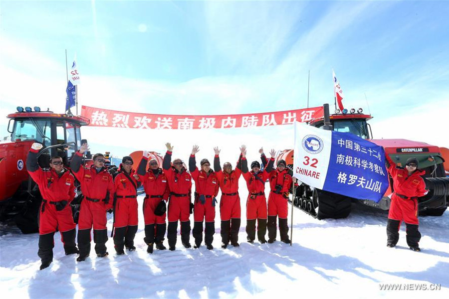 Two Chinese teams set off for Antarctic inland