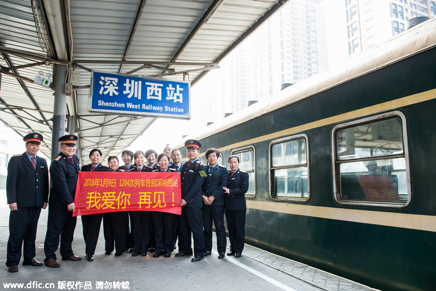 Goodbye to last green train in Shenzhen