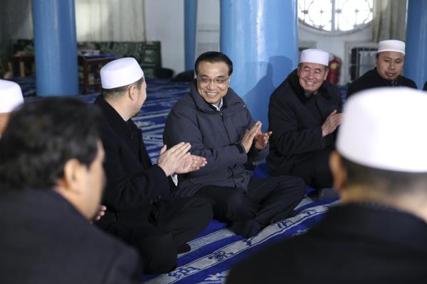 Li drops in for a chat at historic mosque