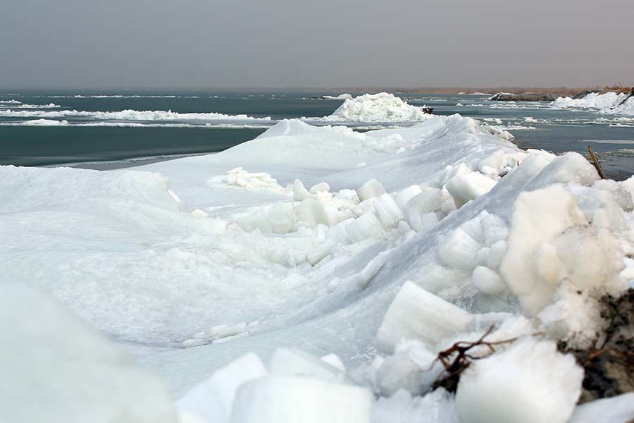 Ice jams on China's largest inland freshwater lake