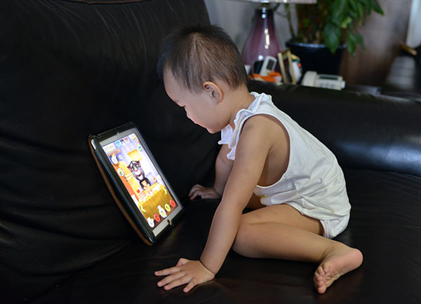 18m under age of 10 use internet in China