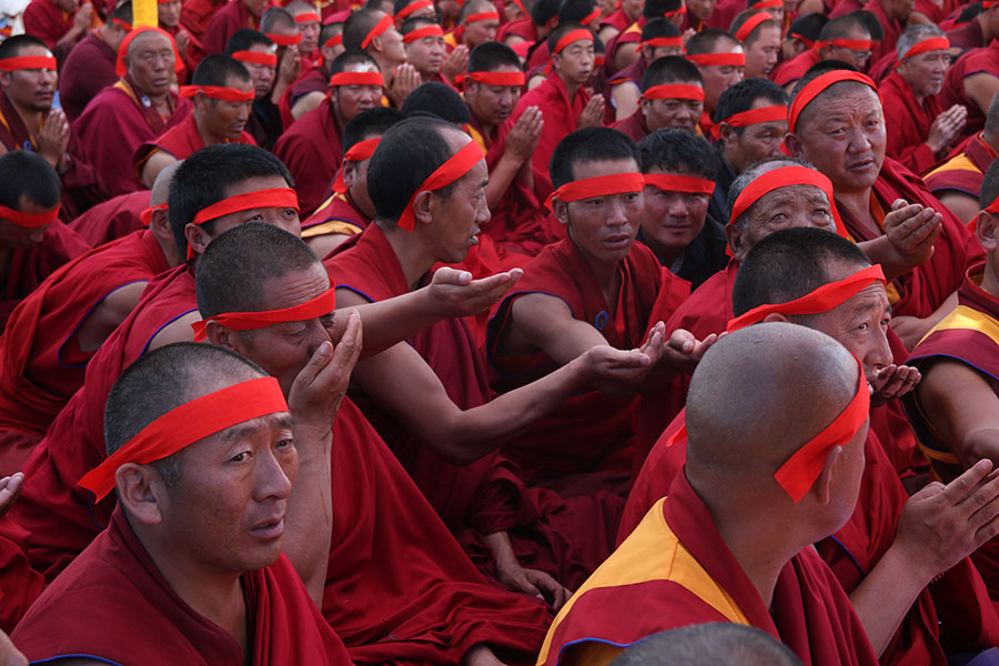 Devotees seek light, wisdom in Tibet