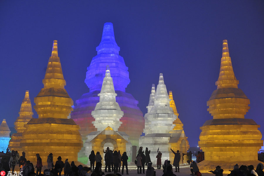 Harbin welcomes New Year with snow and ice