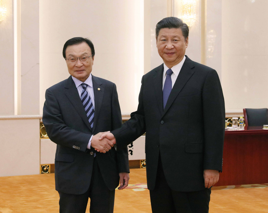 Xi calls for China-ROK relations to return to normal track