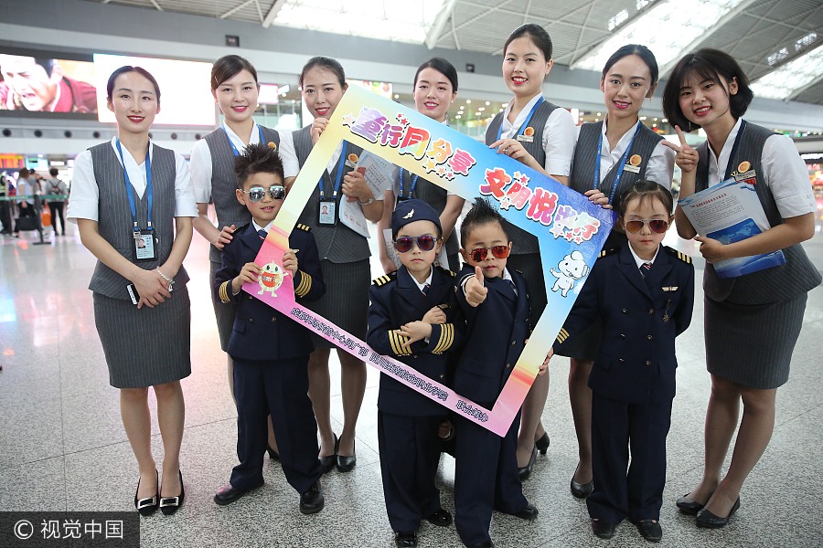 Junior pilots form air safety flash mob