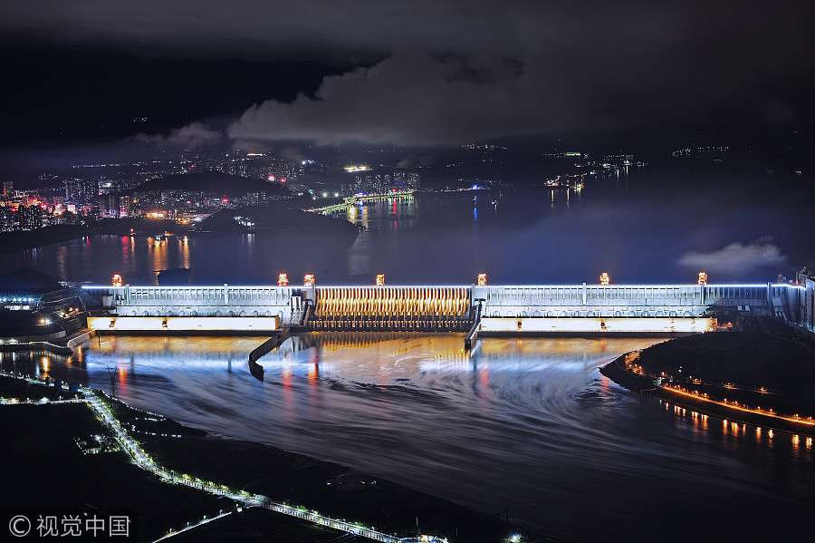 Night charm of Three Gorges Dam