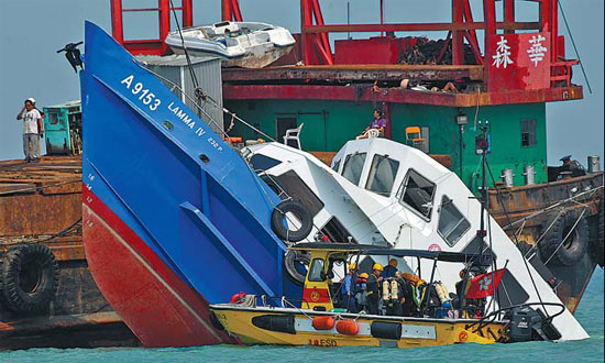 Hong Kong ferry toll hits 38