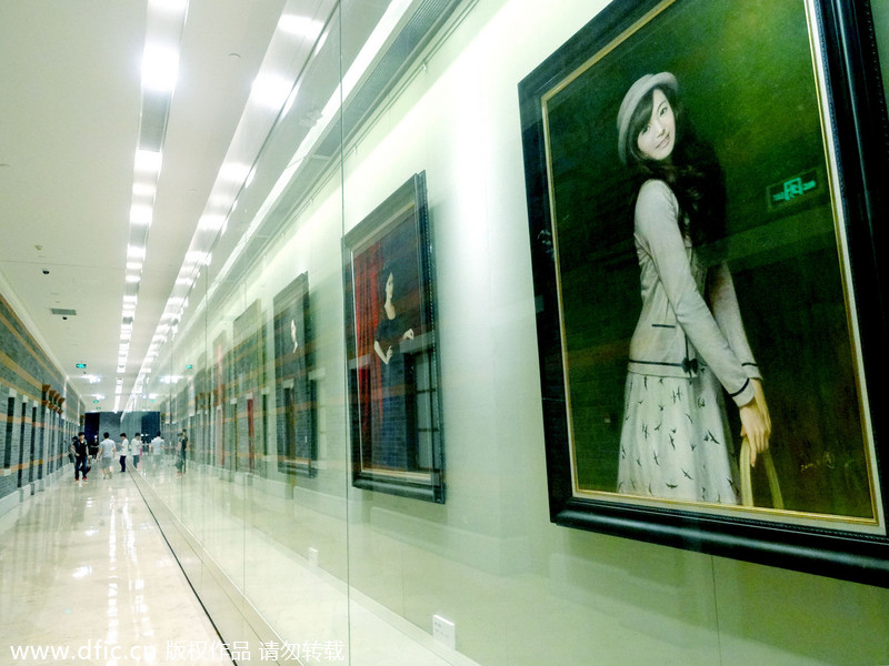 Art exhibit on DPRK modern women