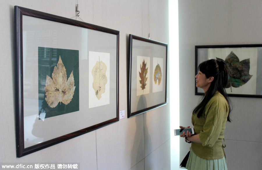 Leaf paintings go on display in Suzhou