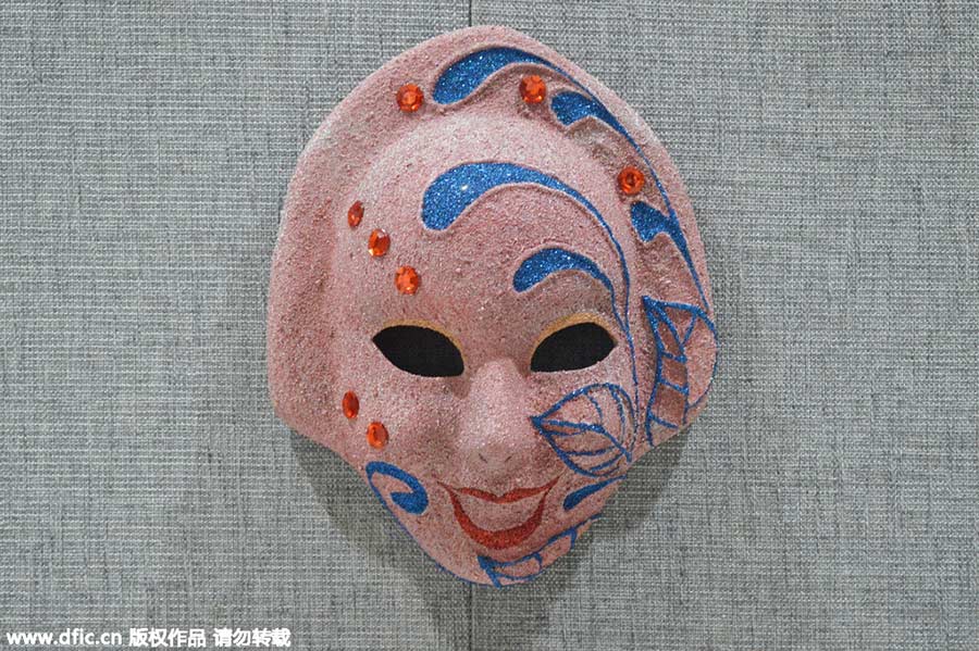 1,000 masks from around the world gather in Shanghai