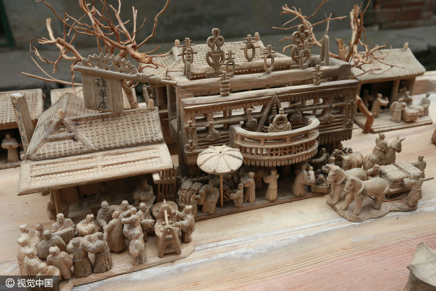 Chinese retiree creates wooden 3D version of ancient painting