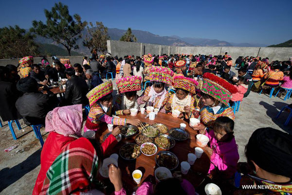 Traditional Lisu wedding held in Sichuan