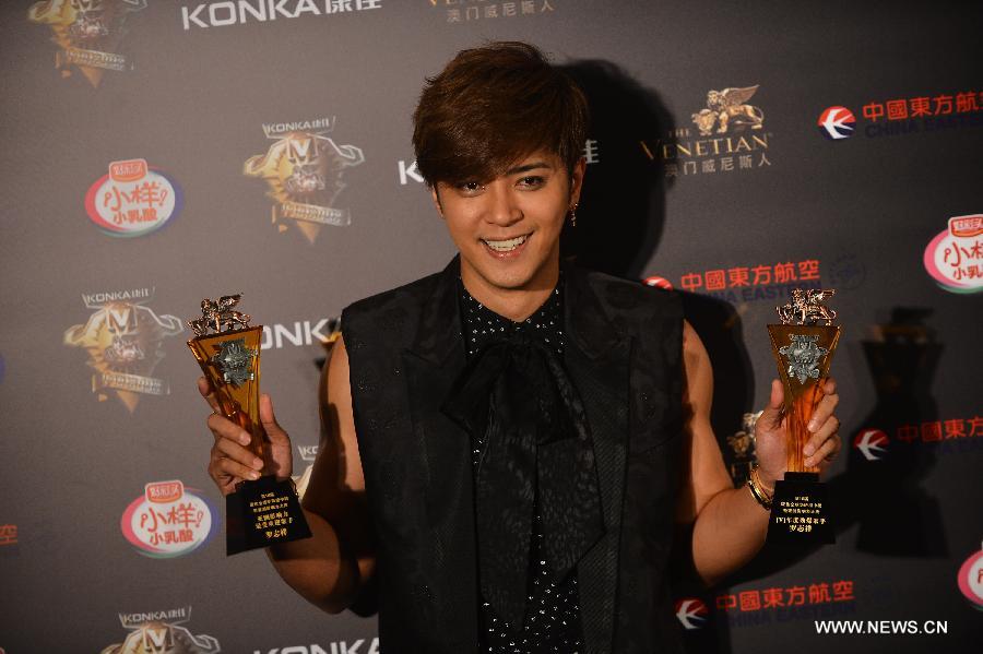 Celebs attend 18th China Music Awards in Macao