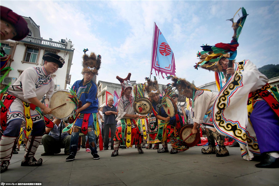 Thousands celebrate 4,142 birthday of Yu the Great in SW China