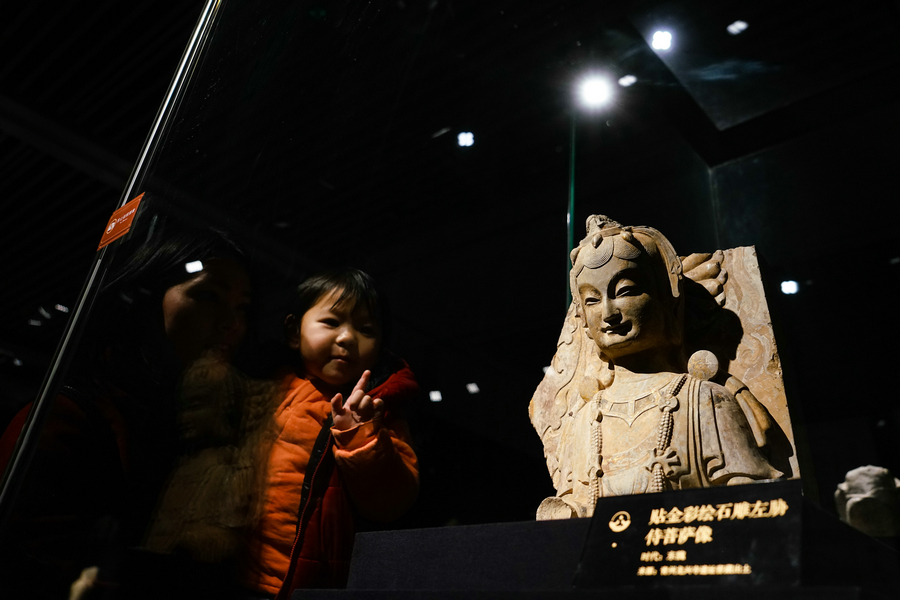 Buddhist sculptures displayed at Bao'en Temple Heritage Museum