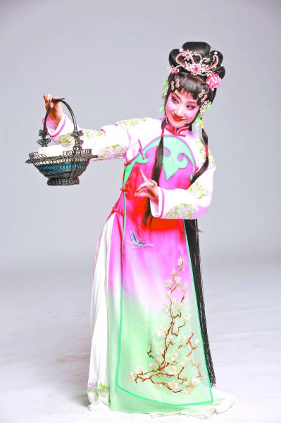 <EM>Faust</EM> tale told with Peking Opera