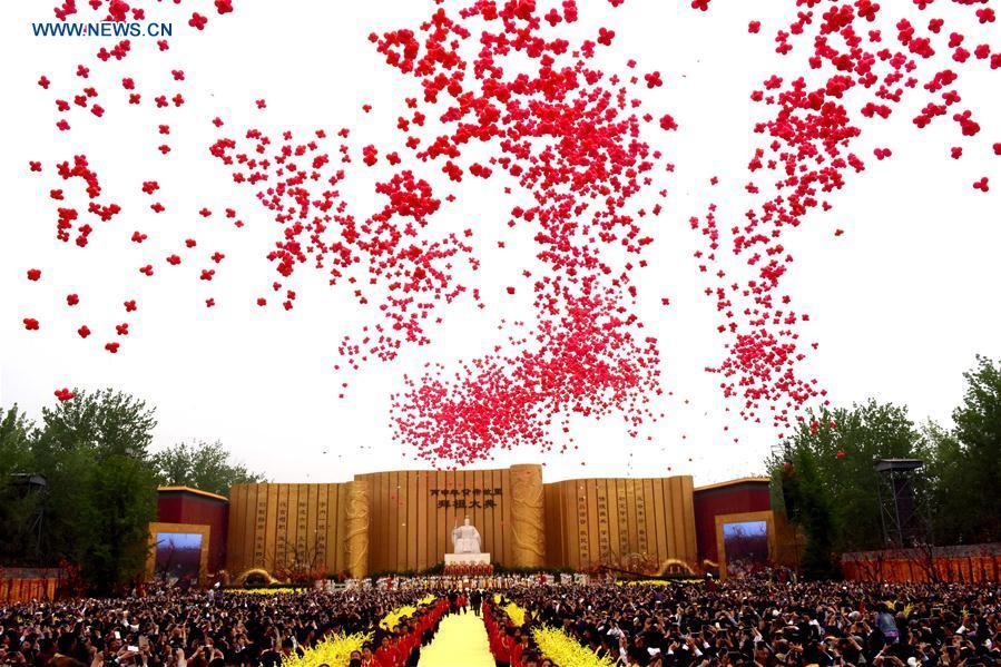 Ancestor worship grand ceremony to honor Huangdi held in C China